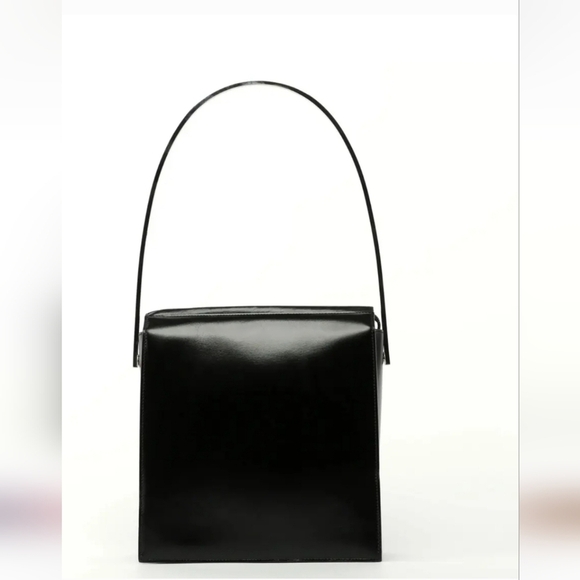 🔹️ GUCCI rare vintage Jackie leather handbag w/ metal handle + COA included ✨️ - Picture 1 of 8